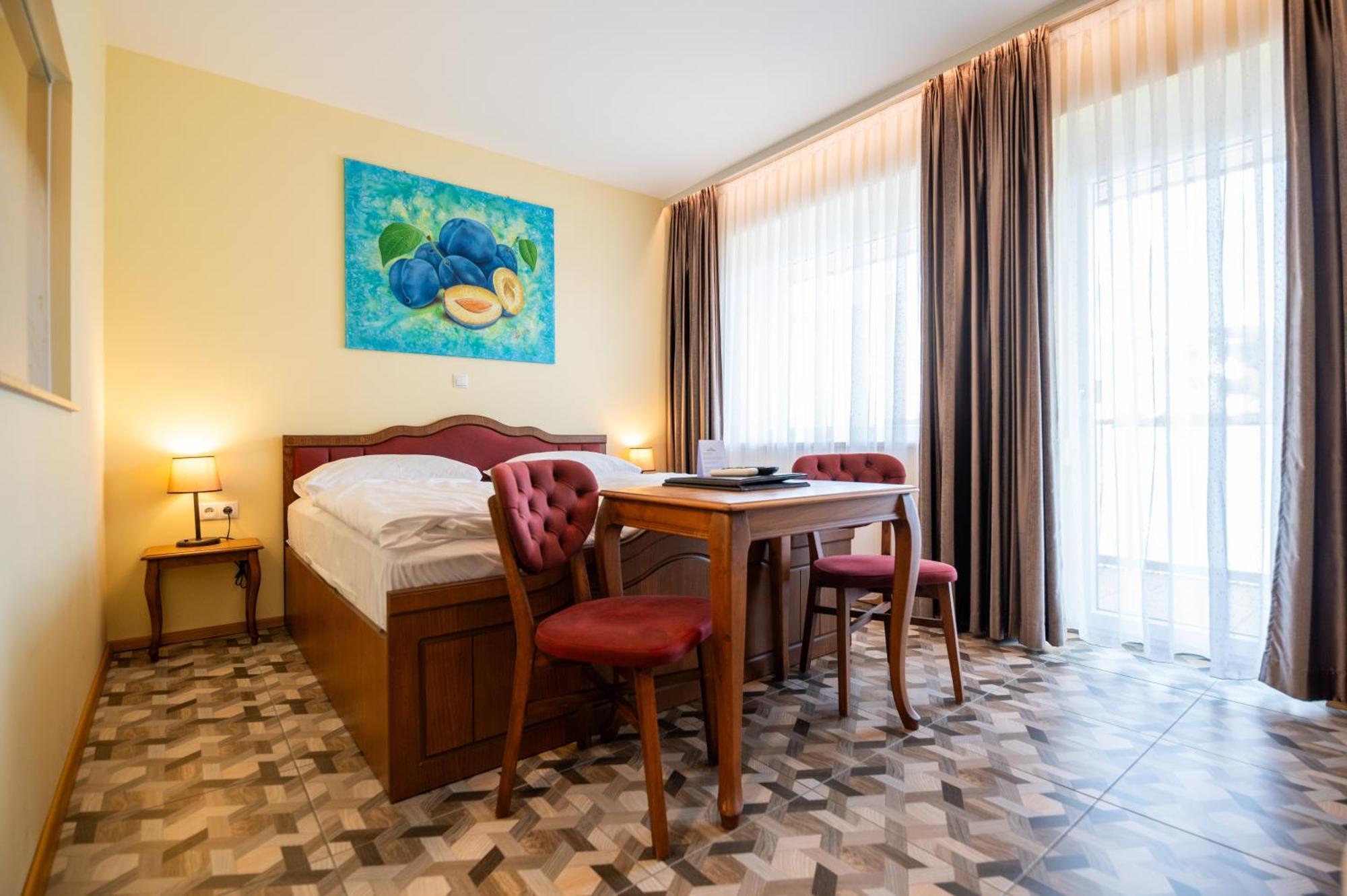 Vulkan Residenz Hotel I Self Check-In Schwarzautal 外观 照片