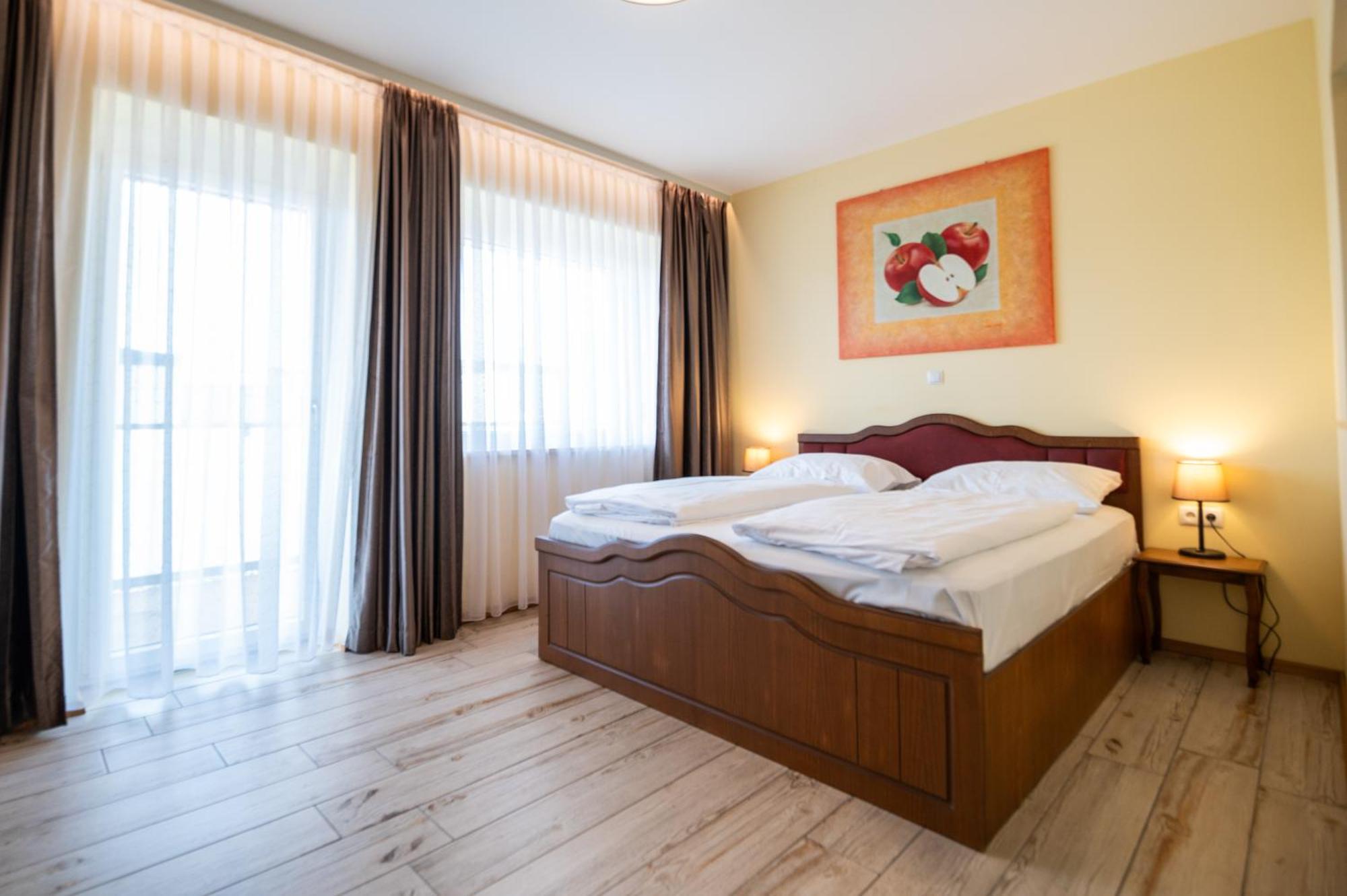 Vulkan Residenz Hotel I Self Check-In Schwarzautal 外观 照片